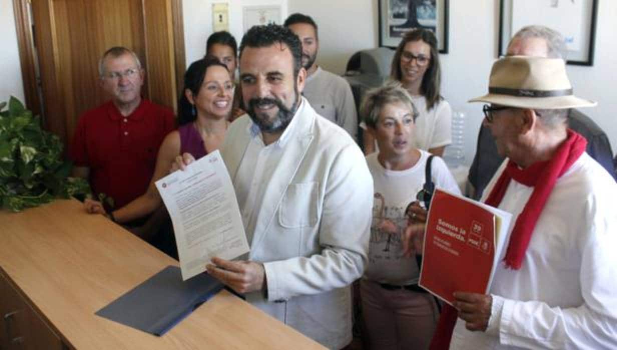 Blanco presenta su precandidatura para optar a la Secretaría General del PSOE en C-LM