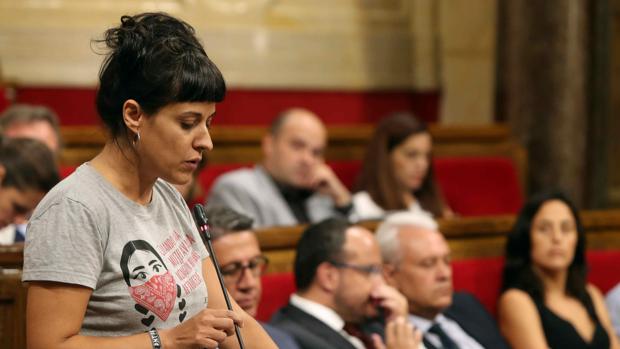 Anna Gabriel, la cara de la CUP en las marchas independentistas en Valencia