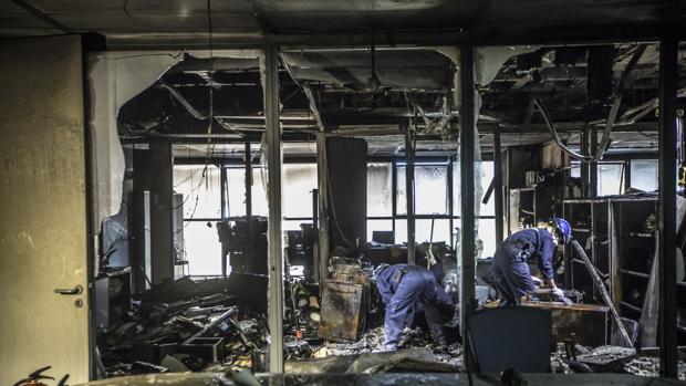 Suspenden «sine die» la actividad en los juzgados de Valencia por el incendio en la Ciudad de la Justicia