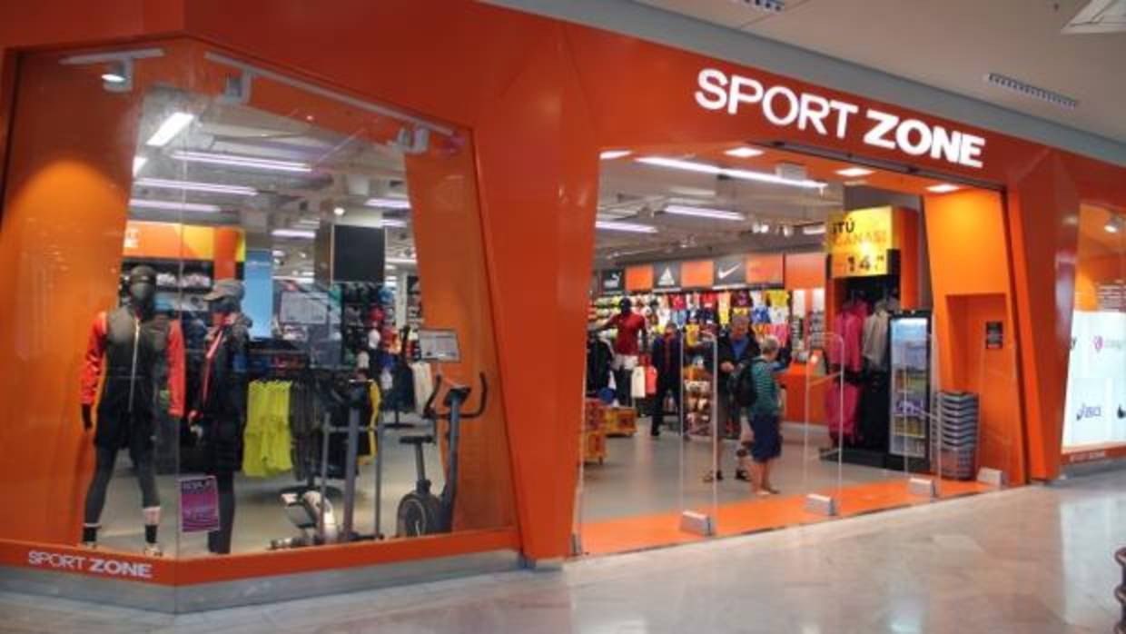 Una tienda de Sonae en el centro comercial Las Arenas