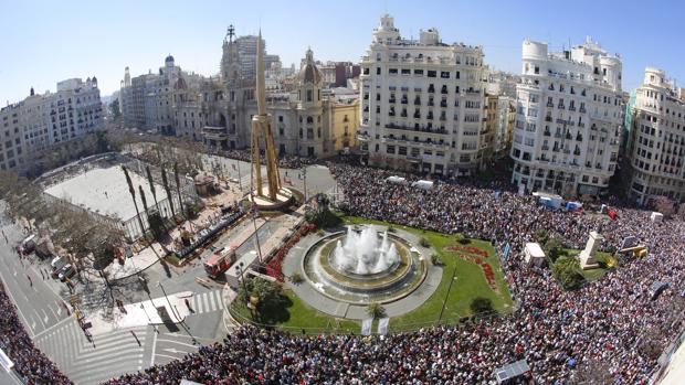 Fallas 2018: Valencia mejorará las vías de evacuación en mascletaes y calles iluminadas