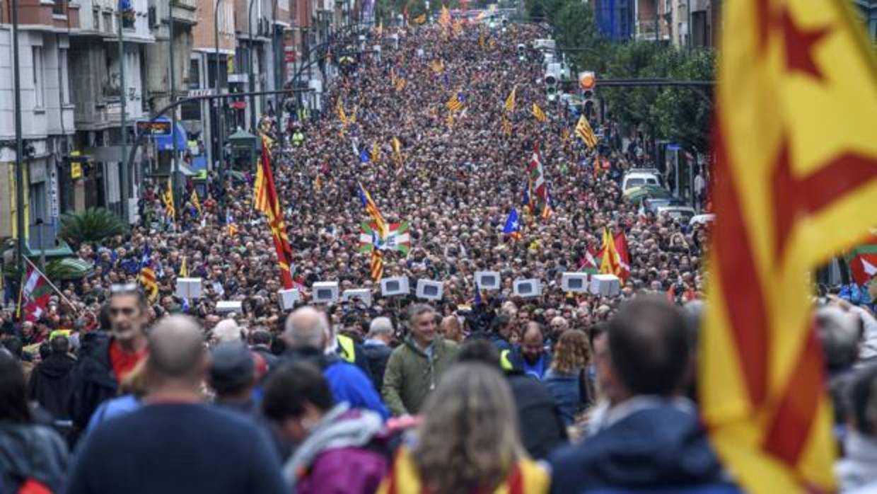 Miles de personas se han congregado este sábado en Bilbao