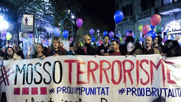 Manifestación en 2013 contra los Mossos después de que Ester Quintana perdiera un ojo en una protesta