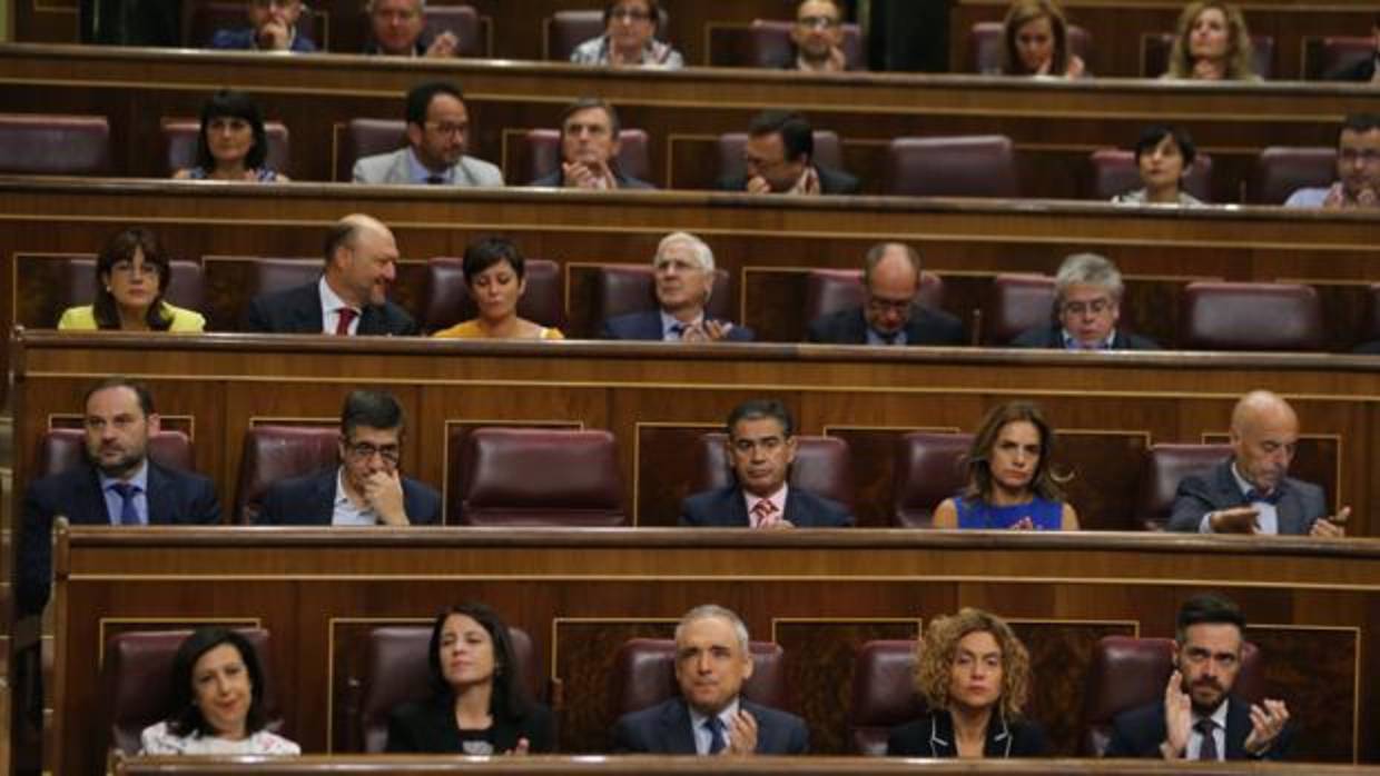 El PSOE no dará marcha atrás en su decisión de reprobar a la vicepresidenta