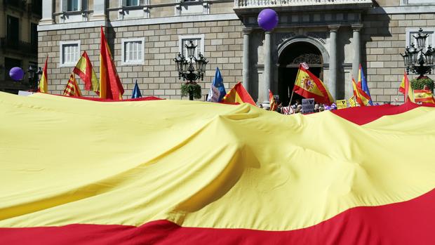 Sociedad Civil Catalana convoca una manifestación el domingo apelando a recuperar el «seny»