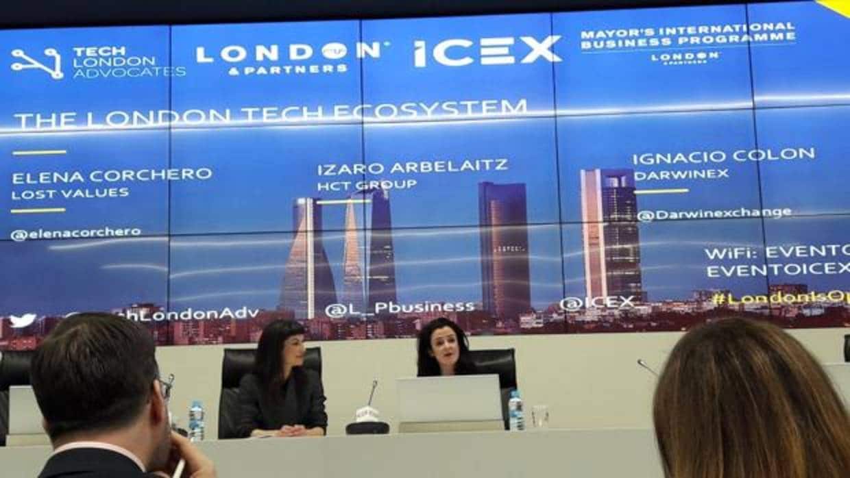 Elena Corchero en un acto del Icex en Londres