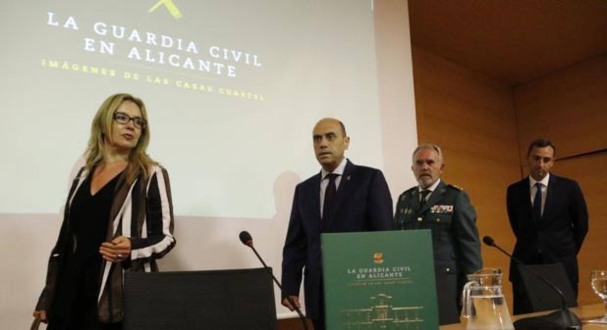 Un libro recorre las casas cuartel de la Guardia Civil en Alicante
