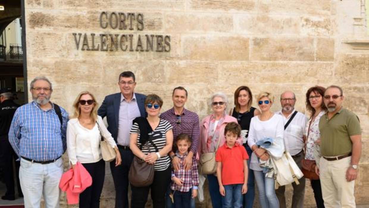 Les Corts commemoren el 9 d’Octubre amb una exposició dedicada a escriptores valencianes