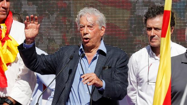 Mario Vargas Llosa: «La democracia española está aquí para quedarse»