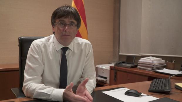 TV3 retira de un reportaje la declaración más explícita de Puigdemont sobre la DUI