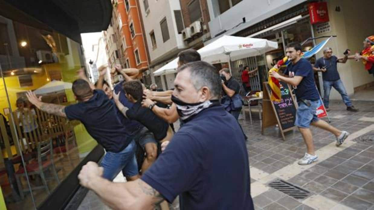 Imagen de agresiones en el 9 de octubre en Valencia