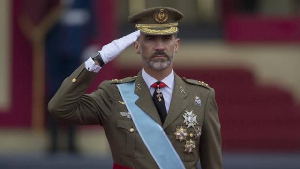 Don Felipe, en el desfile militar de la Fiesta Nacional celebrado en 2016