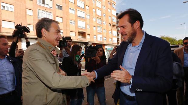 Zapatero respalda la «prudente» y «sensata» respuesta del Gobierno al desafío independentista