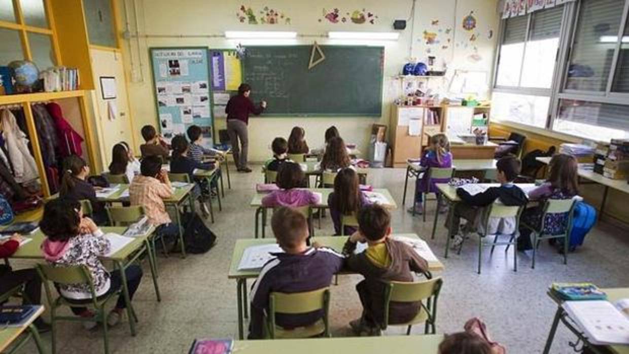 Un estudio cifra en tres de cada cuatro los alumnos de 15 años en Madrid que pueden comunicarse en inglés de forma fluida