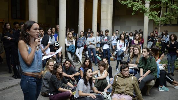 Piquetes violentos impiden las clases el primer día de huelga en la UAB