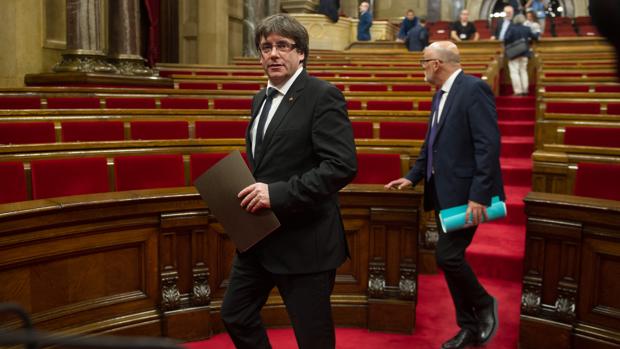 Puigdemont alega al Senado que aplicar el artículo 155 es una «aberración»