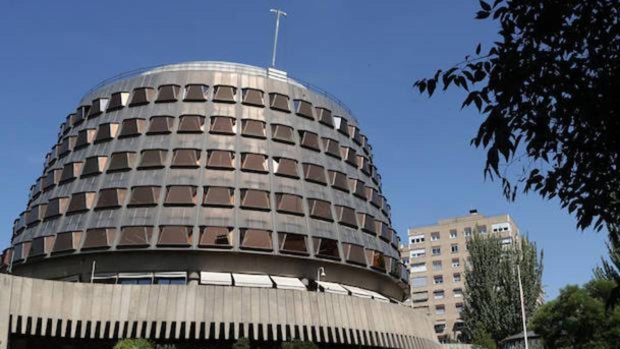 Fachada del Tribunal Constitucional, en Madrid