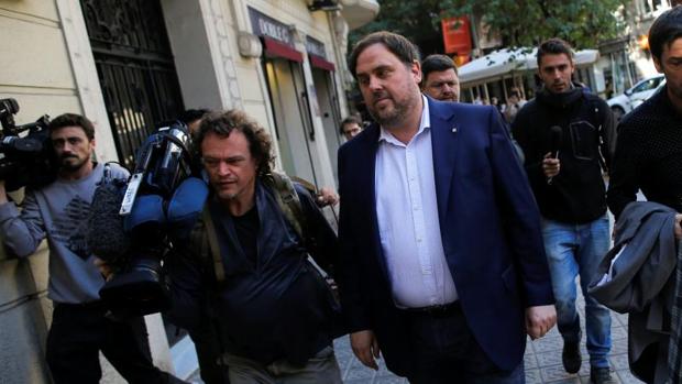 Junqueras anuncia que mañana Puigdemont explicará el «trabajo» que está realizando en Bruselas