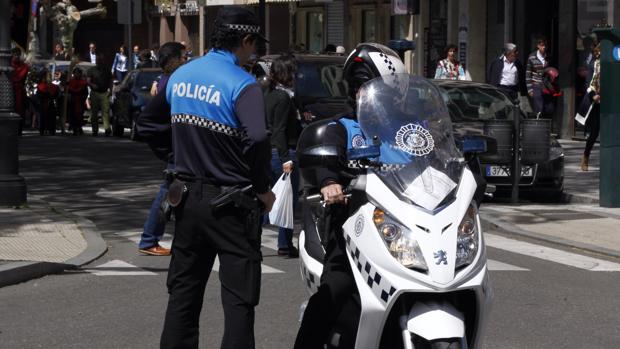 Las policías locales de Béjar y Valladolid, medallas de oro del Cuerpo