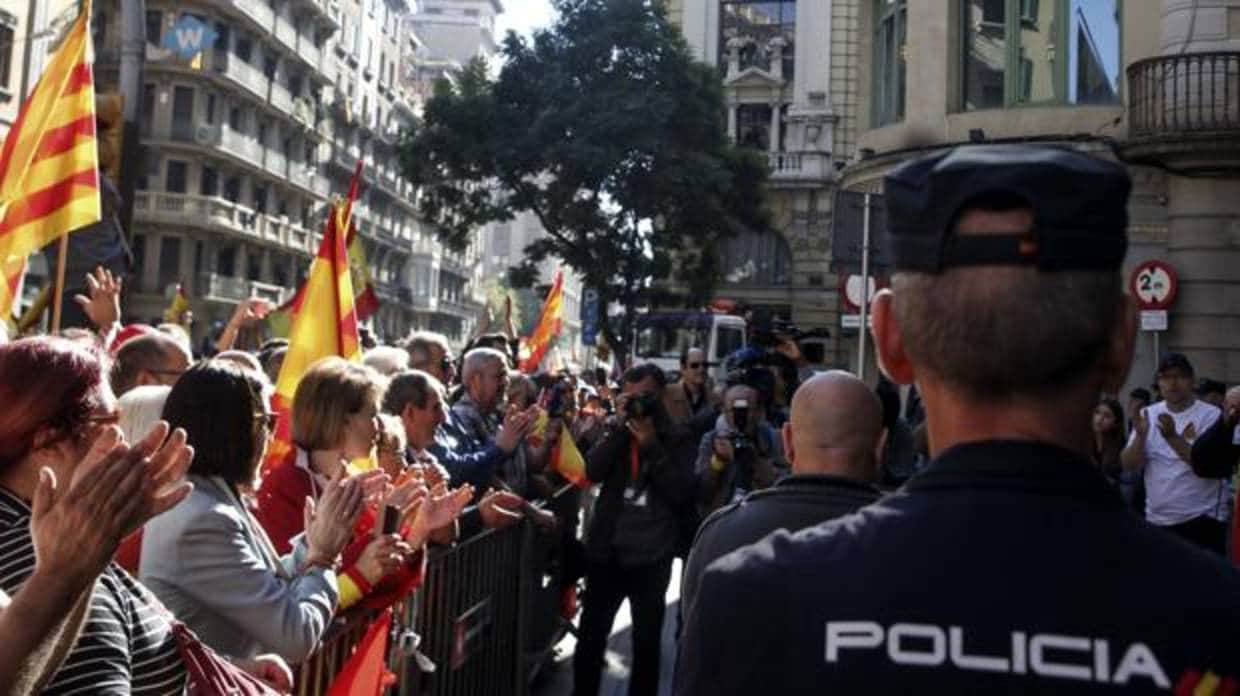 La Policía Nacional, en la manifestación constitucionalista de este domingo en Barcelona