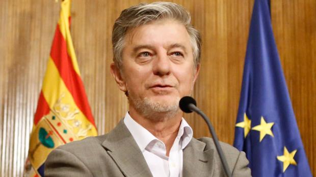 El alcalde 'podemita' de Zaragoza, ante la Fiscalía por cinco presuntos delitos