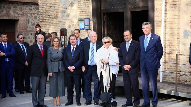 El presidente israelí, emocionado en su visita al museo Sefardí de Toledo