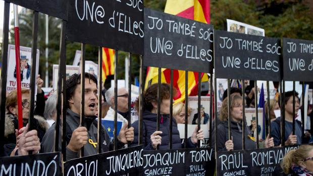 Directo independencia Cataluña: Puigdemont: «No nos dejemos atemorizar por aquellos que querrían recortar nuestras libertades»