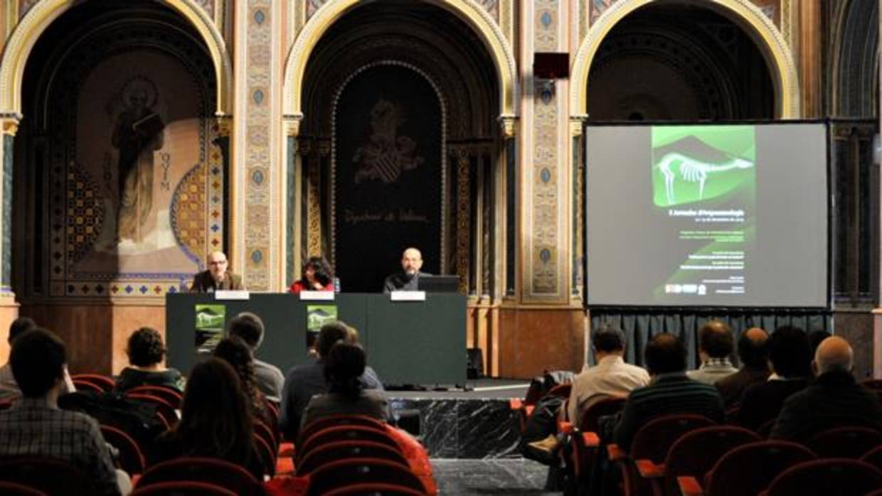 Transcurs d'una de les passades edicions de les Jornades d'Arqueozoologia organitzades pel Museu de Prehistòria de València