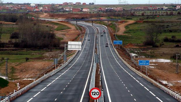 Las bonificaciones en la León-Astorga liberarán 700 camiones de la N-120