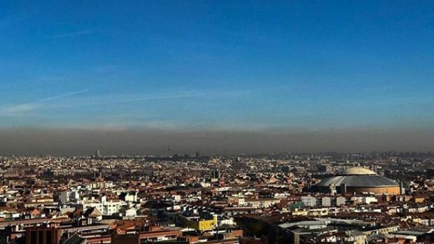 «Gracias por tanta mierda», el comentario de un actor español sobre el cielo de Madrid