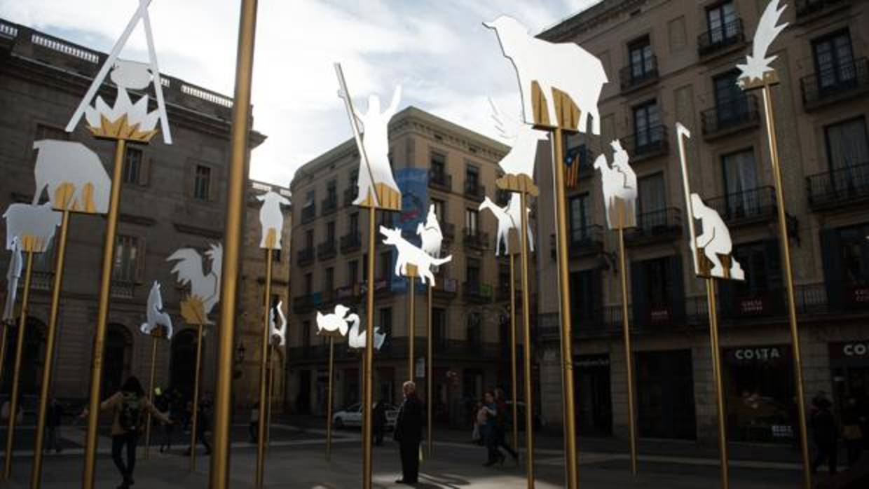 El pesebre contemporáneo, en la plaza Sant Jaume