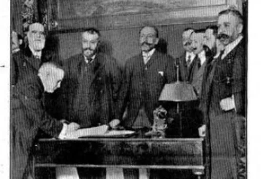 Extracto de la portada de ABC del 20 de febrero de 1910: «La firma de la escritura de la Gran Vía»