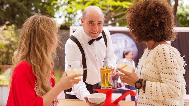 El barman talaverano Domingo Martín triunfa en el Concurso Nacional de Coctelería