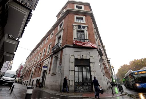 Edificio del paseo del Prado, 30, donde se situará el Museo Ambasz