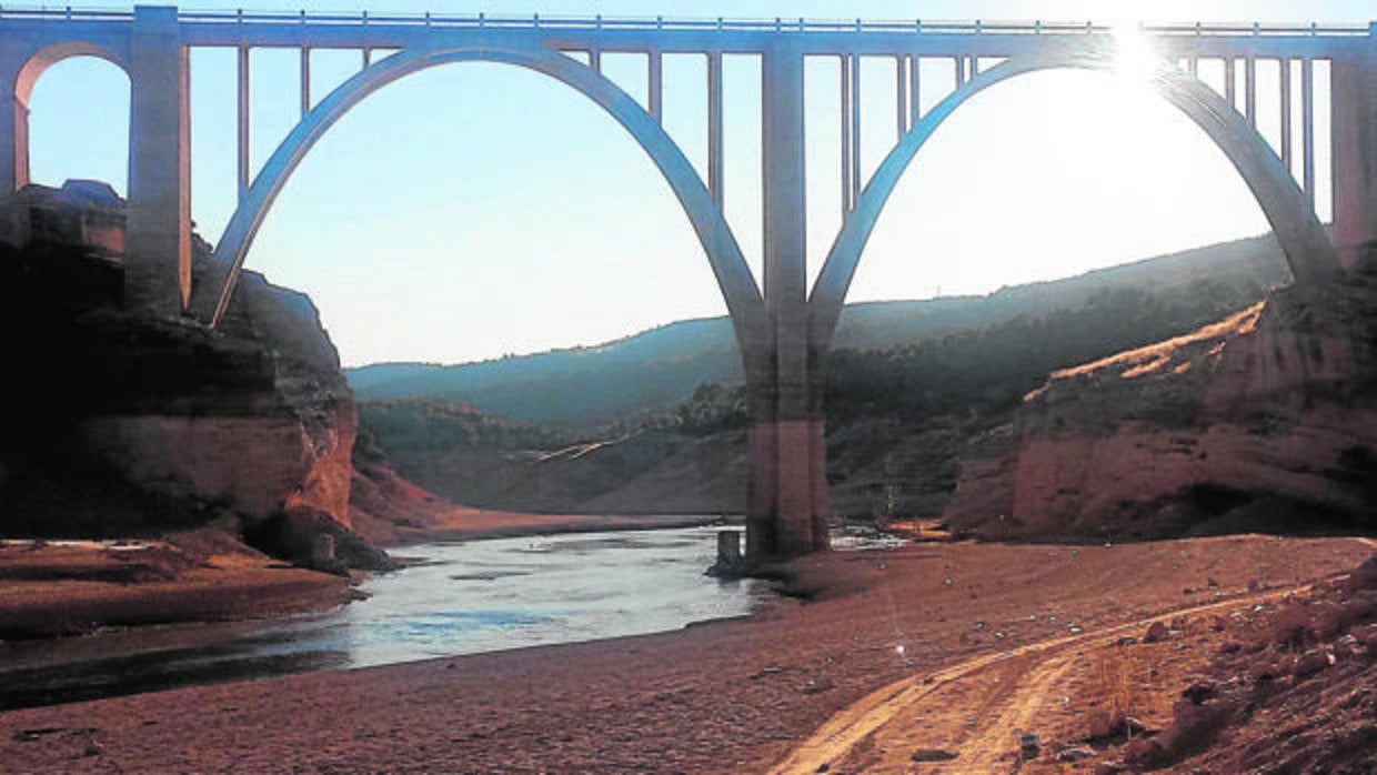 Embalse de Entrepeñas, en Guadalajara, en dique seco