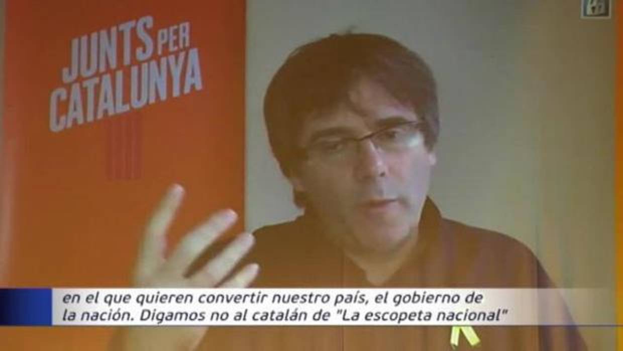 Puigdemont interviene por videoconferencia en un acto de Junts Per Catalunya