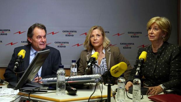 La Junta Electoral ordena expedientar a Catalunya Radio por emitir «al servicio» del independentismo