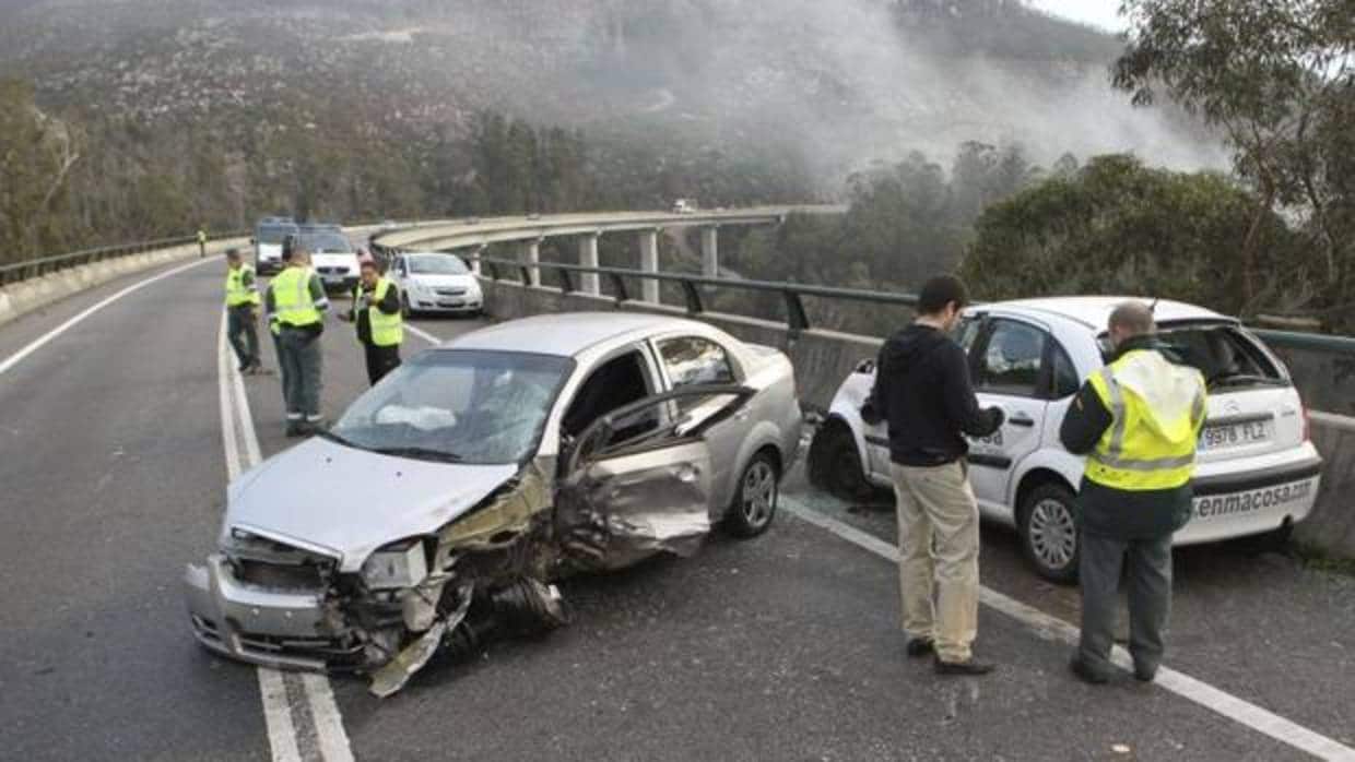 Accidente de tráfico en una carretera de la Comunidad gallega