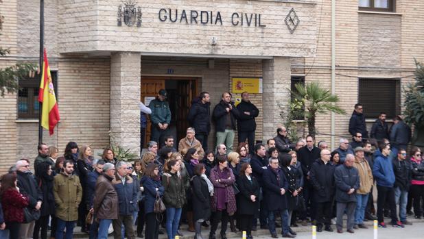 La capilla ardiente de los agentes asesinados se instala en Alcañiz, donde estaban destinados