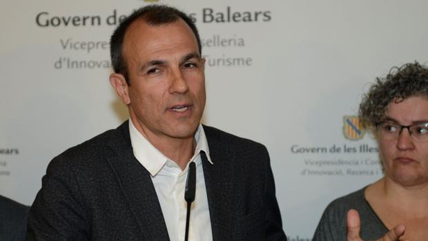 La crisis en el Gobierno balear tras la dimisión del vicepresidente por su viaje al Caribe sigue sin cerrarse