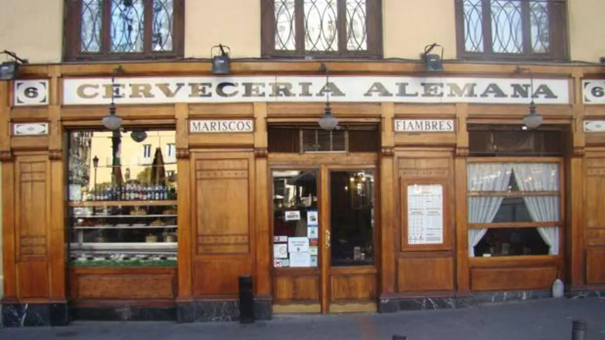 Un grupo de hombres de negocio alemanes abrió la cervecería en 1904.