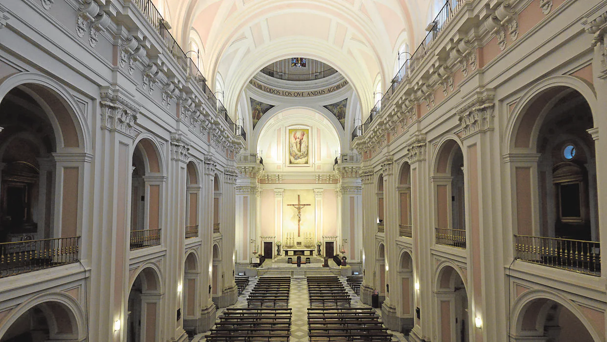 Interior de la parroquia de san Francisco de Borja
