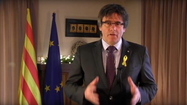 Puigdemont afirma que Cataluña «se ha ganado el derecho a constituirse como república»