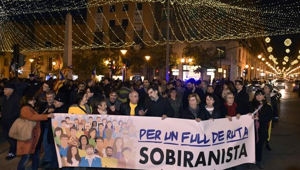 Unas 2.000 personas participan en Palma en una marcha «hacia la soberanía»