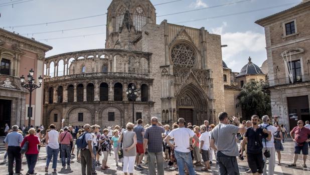 Valencia apuntala su crecimiento económico ante el desgaste catalán