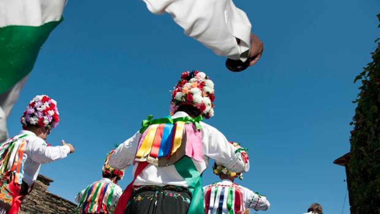 Imagen de la Botarga de la Fiesta del Santo Niño Perdido en Valdenuño Fernández