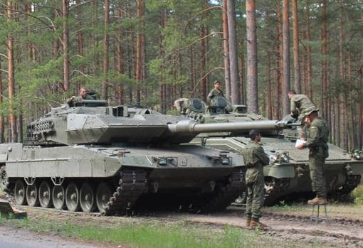 Carros de combate españoles en Letonia
