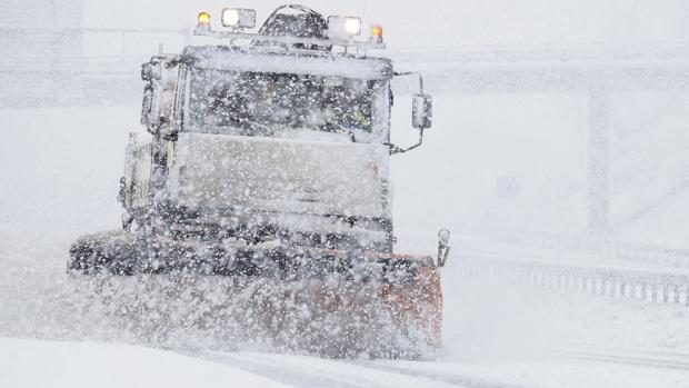 Millones de euros en sal para luchar contra la nieve y el hielo en las carreteras