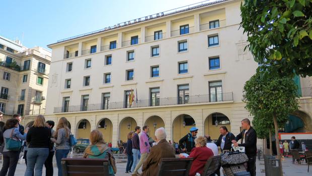 Unos prestamistas se enfrentan a 7 de cárcel por estafar a una anciana demente con un interés del 29%