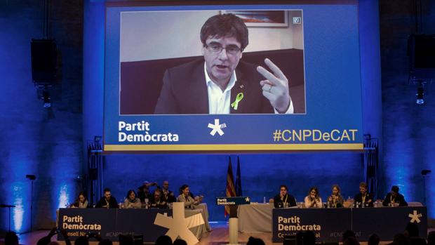 Puigdemont reclama no «subvertir» el mandato de las urnas con debates reglamentarios